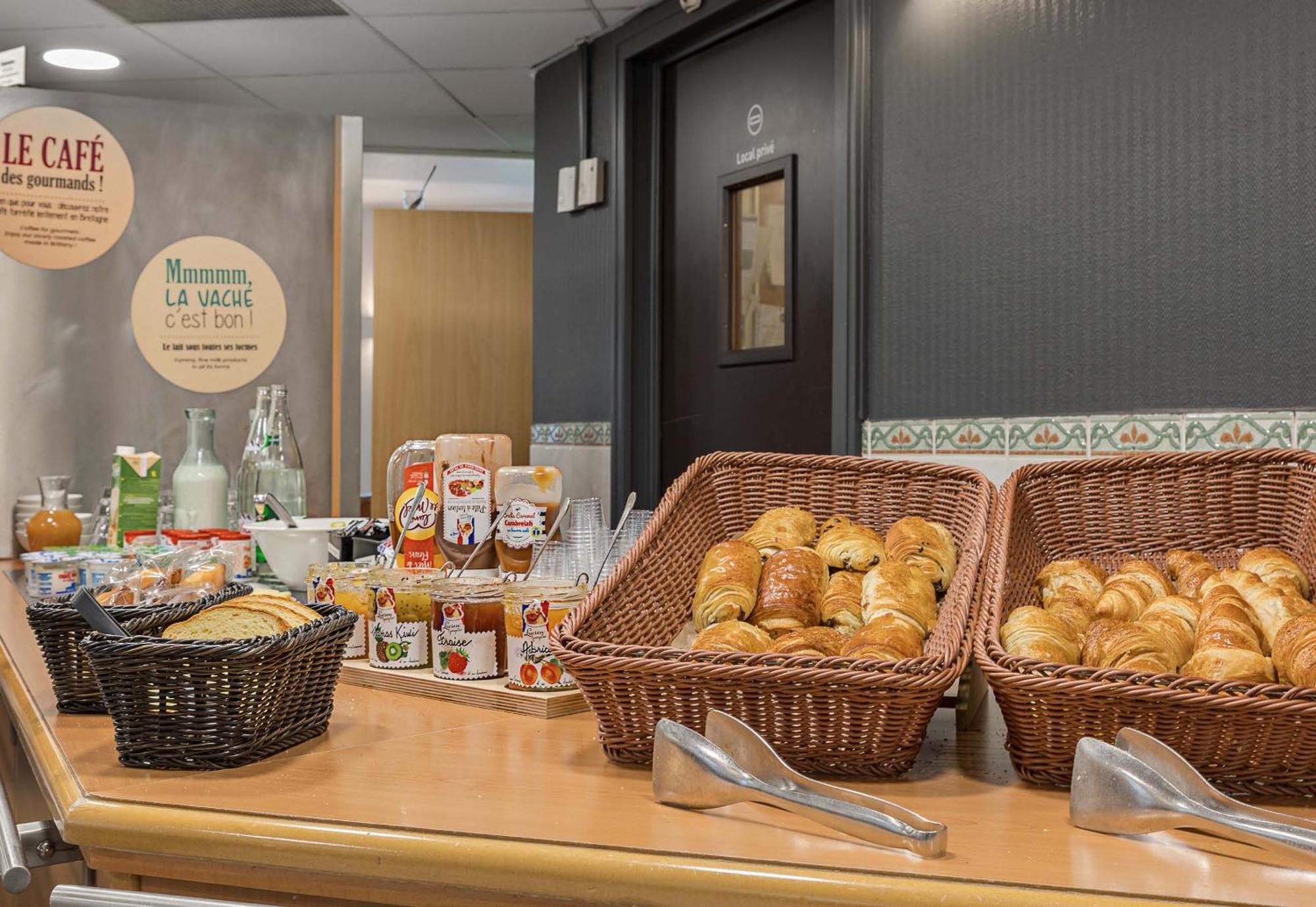 B&B Hotel Rouen Centre Rive Gauche Zewnętrze zdjęcie